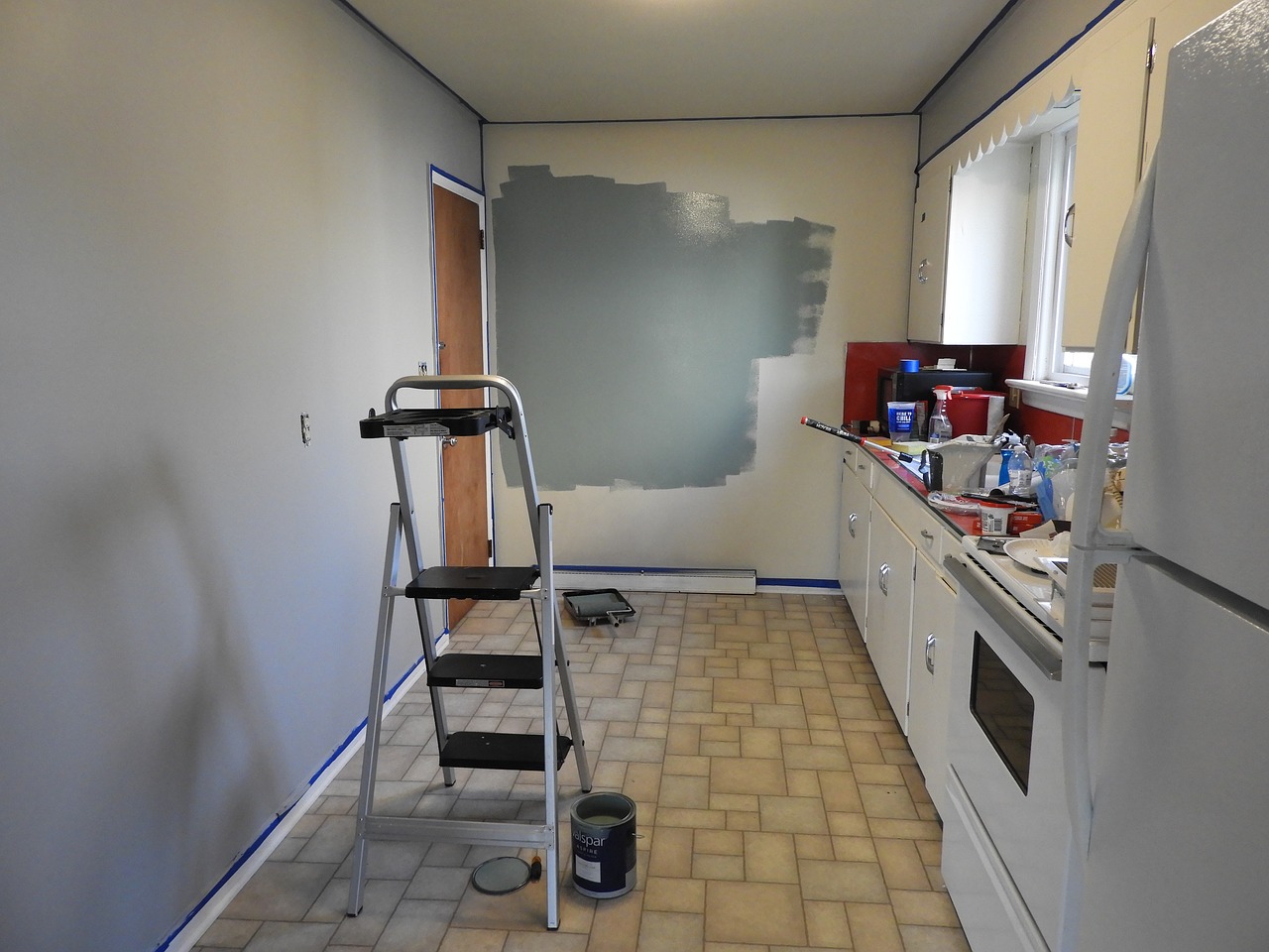 paint-bathroom-wall-kitchen